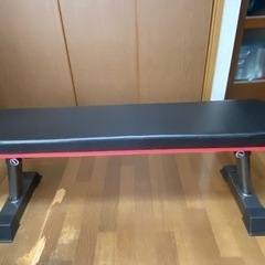 トレーニングベンチ　筋トレ