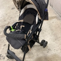 ピジョン　ベビーカーの画像