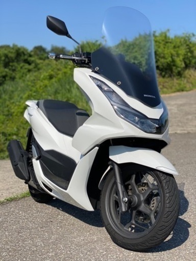 《2021年製　ヤマハ　PCX125》JK05  ホワイト  極上車