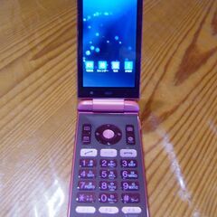 au SIMフリー GRATINA KYF37 ピンク中古 4G...