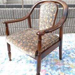 オールド カリモク KARIMOKU アームチェア 4脚セット ★ 木製 椅子 背もたれ 昭和レトロ 当時物 【引き取り場所】 東京都調布市 近隣配送有の画像