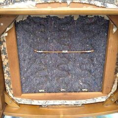 オールド カリモク KARIMOKU アームチェア 4脚セット ★ 木製 椅子 背もたれ 昭和レトロ 当時物 【引き取り場所】 東京都調布市 近隣配送有の画像