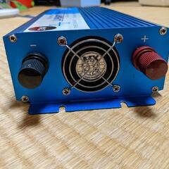 ジャンクインバーター 2個　正弦波 24V 100V 定格1500W(最大3000w)　正弦波 24V 100V 定格2000Wの画像