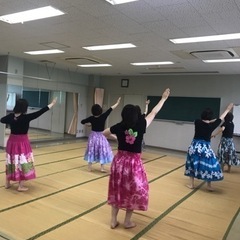 名古屋市守山区小幡＊大人子供親子フラダンスの画像