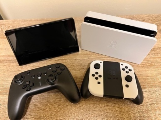 任天堂Switch本体、ソフト2本、ワイヤレスコントローラー