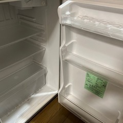 【無料で差し上げます】2008年製 冷蔵庫 一人用の画像