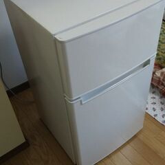 ハイアール冷蔵庫85㍑お譲りします。