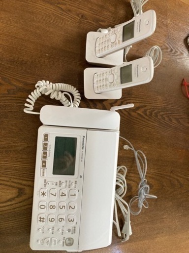 電話器本体と子機2台セット　Panasonic KX-PD303-W