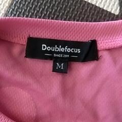 ピンクTシャツ👚中古の画像