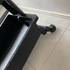 無料！キャスターラック 黒の画像