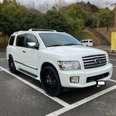インフィニティQ56　4WD 　26インチ　アルミ付き