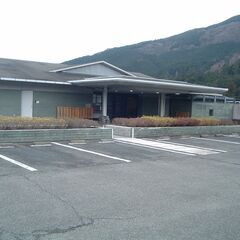 ゴルフ場/マイクロバス送迎ドライバーまたはクローク係