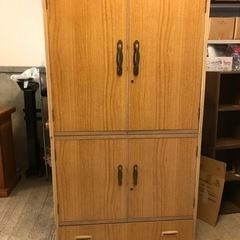 大型収納キャビネット　収納の無い部屋に