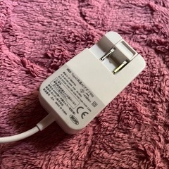 au Type-C共通ACアダプタの画像