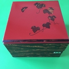 【無料】  新品・未使用   小さめ重箱レトロの画像