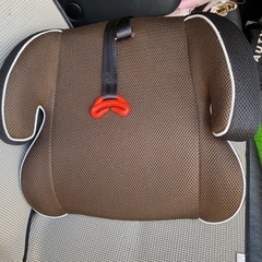 未使用品　3歳から9歳まで使用出来る車シートの画像