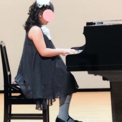 140キャサリンコテージフォーマルドレス　黒水玉発表会結婚式お呼ばれの画像