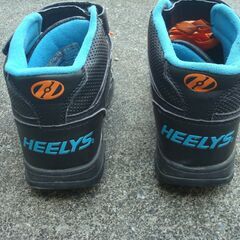 ●HEELYS(ヒーリーズ) ローラーシューズ●23cm●