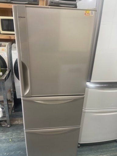 中古激安！￥27000❗️ 日立265リットル3ドア2016年製