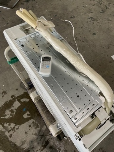 2020年　コロナ　ルームエアコン　2.2kw おもに6畳余　使用感少なめ　激安