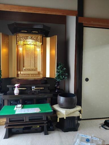 大きな仏壇一式　格安です