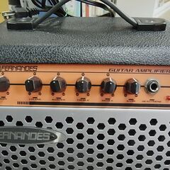 セール中につき、通常特価3,828円より30％引きの2,679円!　FERNANDES　フェルナンデス　ギターアンプ　FS-10　音響機材の画像