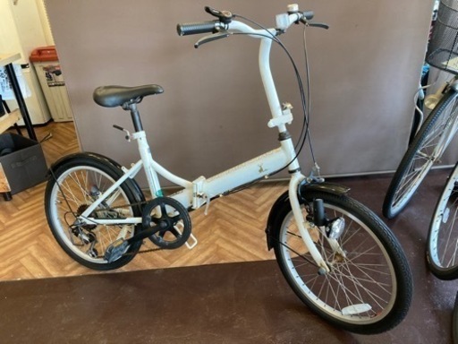 【20インチ】6段変速　折りたたみ自転車　ホワイト