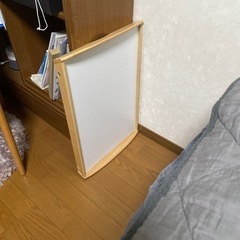 IKEA ベッドトレイ　テーブル　折りたたみ
