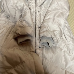 コート　黒と白の画像