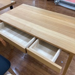 無印良品の引き出し付デスク入荷しました！