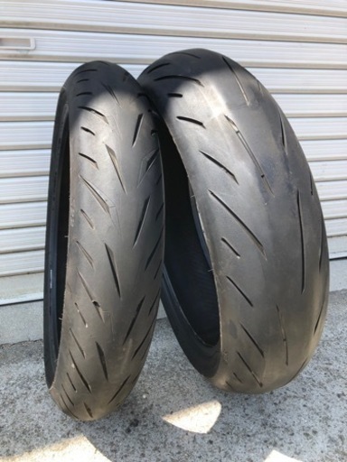 BATTLAX S22 前後セット　160/60/17 120/70/17 溝有り　ブリヂストン　バトラックス