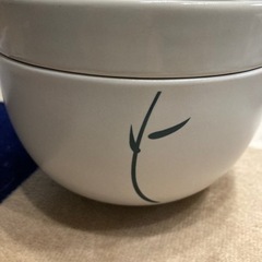 未使用  コンパクトにしまえる丼、茶碗、皿（丼ぶりの蓋にもなるセット）