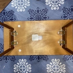 折りたたみテーブルの画像