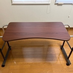 ベット用テーブル