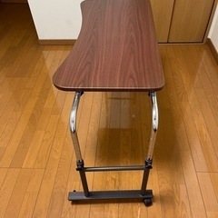 ベット用テーブルの画像