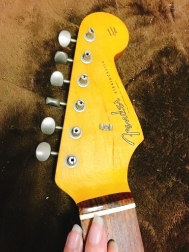 Fender ギター