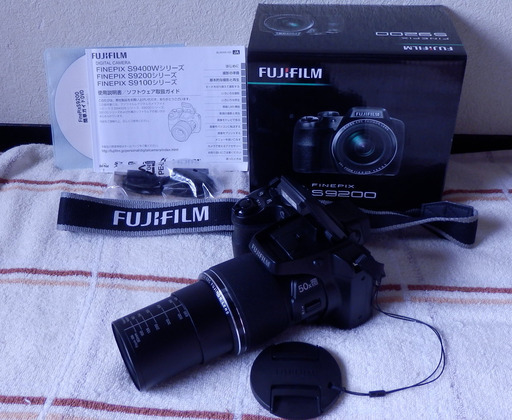ジモ売れました❤️新品級★動作品★超望遠2400mm★100倍ズーム★FinePix❤️S9200★付属品完備