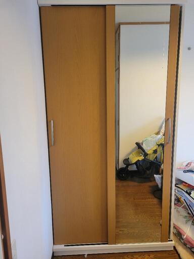 クローゼット(高さ200cm 奥行き54cm  幅103cm)