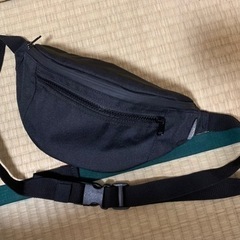 +°ショルダーバッグ