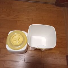 【値下げ】オムツ用ごみ箱(本体のみ)の画像