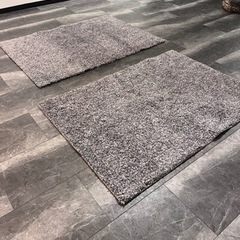 ニトリのラグ 130cm x 91cm 2分割