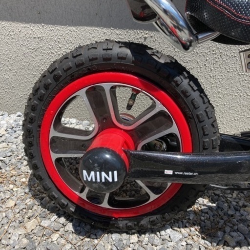 【ほぼ未使用】MINI キックバイク　ストライダー