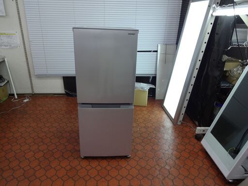 ID 020689　冷蔵庫　２ドア　シャープ　152L　２０２１年製　SJ-D15G-S