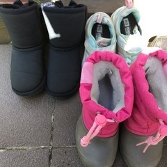 くつ　一足　200円　写真必要な方追加します