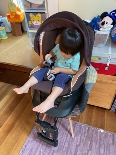 AILEBEBE チャイルドシート　シェード付き