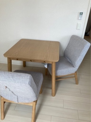 2人掛けダイニングセット（色：アイボリー）
