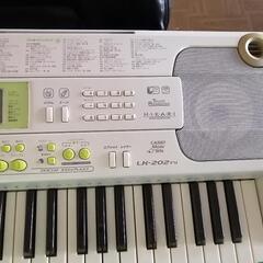 CASIO　カシオ　光ナビゲーションキーボード LK-202TVの画像