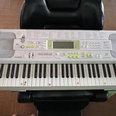 CASIO　カシオ　光ナビゲーションキーボード LK-202TV