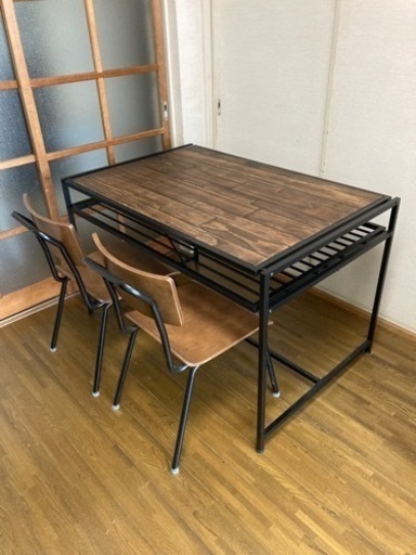 ダイニングテーブル、チェアのセット（木目天板、アイアン脚）