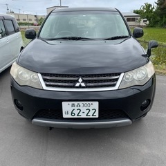 6月まで。今月でおわり。アウトランダー 黒 車検付き 4WD